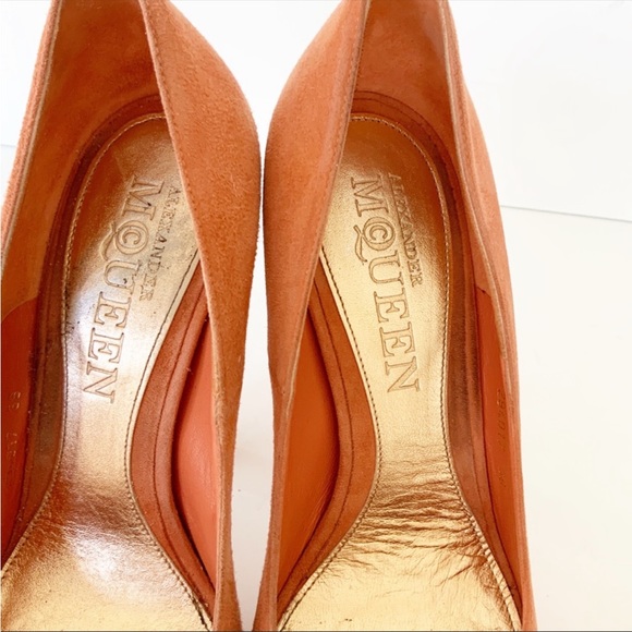 Alexander McQueen orange suede platform pumps - Picture 12 of 14